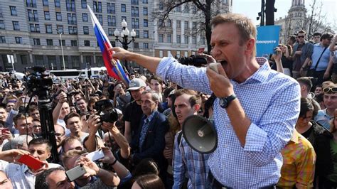 De Navalny-vergiftiging: een politieke moordaanslag die de Russische oppositie mobiliseerde en internationale verontwaardiging opriep