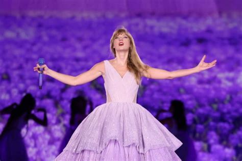  De Impact van de Fearless Tour van Taylor Swift: Een Fenomeen van Culturele Dominantie en Economische Opwinding